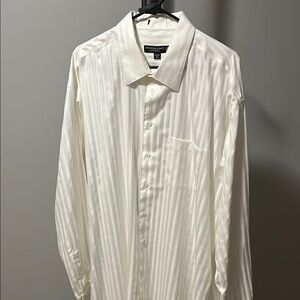 Pronto-Uomo Couture white textured striped dress shirt. 18.5 neck 38/39 sleeve